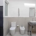 Apartment Bnbnova - Historic Penthouse Valletta