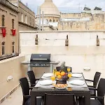 Bnbnova - Historic Penthouse *