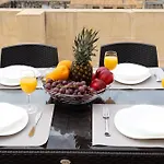 Bnbnova - Historic Penthouse Apartament *