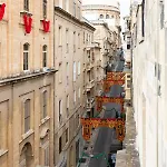 Apartament Bnbnova - Historic Penthouse Valletta