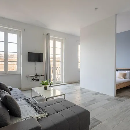 Apartamento Bnbnova - Historic Penthouse *